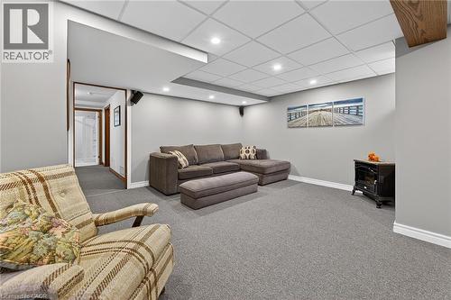 60 Highland Boulevard, Caledonia, ON - Indoor Photo Showing Other Room