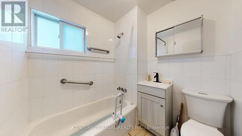 55 Montrave Avenue, Oshawa, ON - Indoor Photo Showing Bathroom