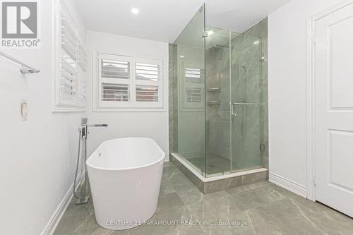 28 Clockwork Drive, Brampton, ON - Indoor Photo Showing Bathroom