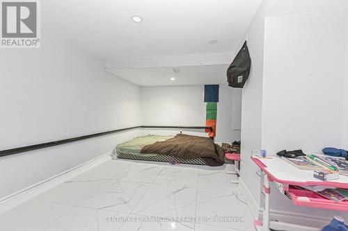 28 Clockwork Drive, Brampton, ON - Indoor Photo Showing Other Room