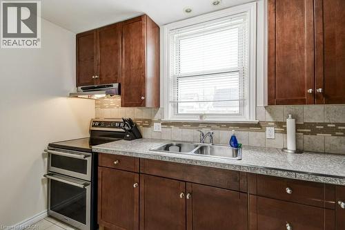 624 Brighton Avenue, Hamilton, ON - Indoor Photo Showing Kitchen With Double Sink