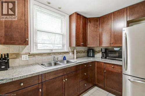 624 Brighton Avenue, Hamilton, ON - Indoor Photo Showing Kitchen With Double Sink