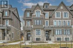 17 SELFRIDGE WAY  Whitby, ON L1N 0N9