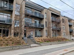 210 - 682 CHURCHILL AVENUE N  Ottawa, ON K1Z 5G5