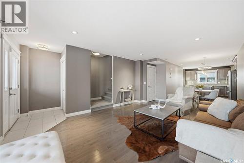 2129 Coy Avenue, Saskatoon, SK - Indoor Photo Showing Living Room