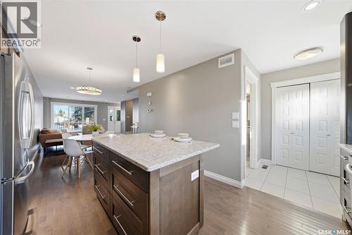 2129 Coy Avenue, Saskatoon, SK - Indoor Photo Showing Kitchen With Upgraded Kitchen