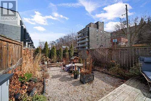 215 Ferguson Avenue S, Hamilton, ON - Outdoor