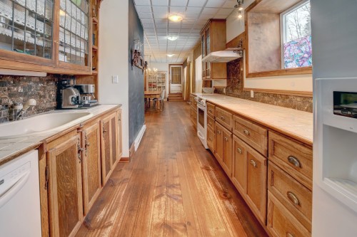 Cuisine - 485 Ch. Du Moulin, Sainte-Adèle, QC - Indoor Photo Showing Kitchen