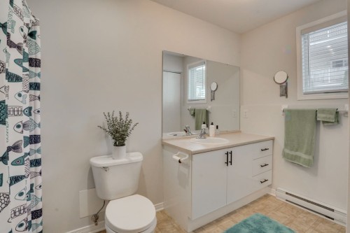 Bathroom - 1-292 Rue De L'Atmosphère, Gatineau (Aylmer), QC - Indoor Photo Showing Bathroom