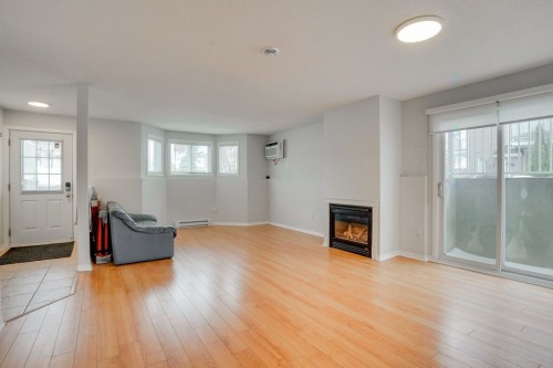 Living Room - 1-292 Rue De L'Atmosphère, Gatineau (Aylmer), QC - Indoor Photo Showing Living Room With Fireplace
