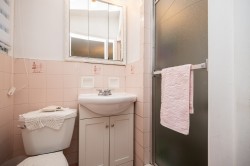 Master Bathroom - 