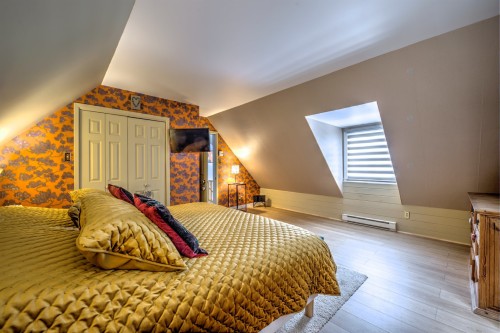 Chambre à coucher principale - 116 Av. De La Vallée, Saint-Sauveur, QC - Indoor Photo Showing Bedroom