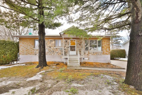 57 Rue F.-X.-Garneau  Beloeil, QC J3G 3G3