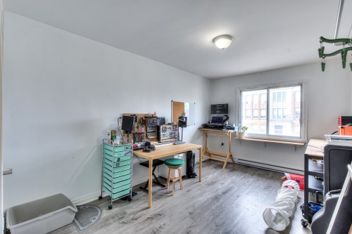 Bedroom - 6-844 Av. Ball, Montréal (Villeray/Saint-Michel/Parc-Extension), QC - Indoor Photo Showing Office