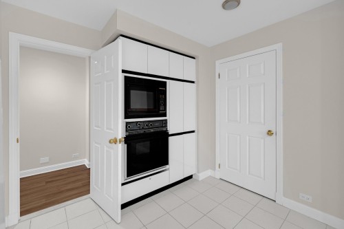 Kitchen - 1104-1000 Boul. De Maisonneuve O., Montréal (Ville-Marie), QC - Indoor