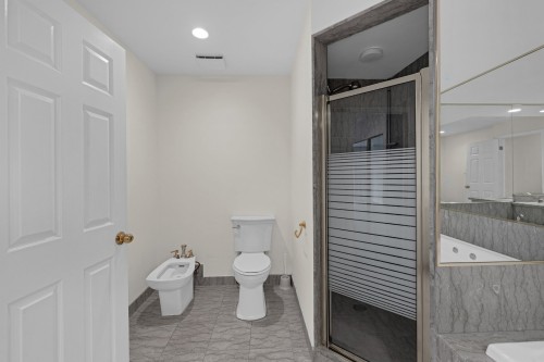 Master Bathroom - 1104-1000 Boul. De Maisonneuve O., Montréal (Ville-Marie), QC - Indoor Photo Showing Bathroom