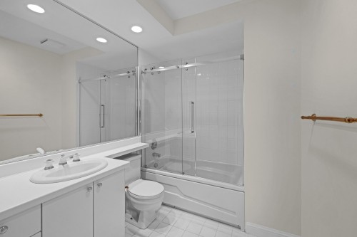 Bathroom - 1104-1000 Boul. De Maisonneuve O., Montréal (Ville-Marie), QC - Indoor Photo Showing Bathroom