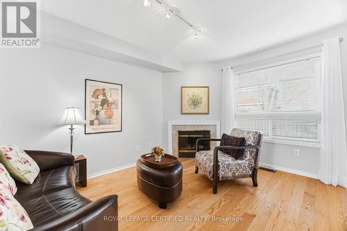 3478 Covent Crescent, Mississauga, ON - Indoor Photo Showing Living Room With Fireplace
