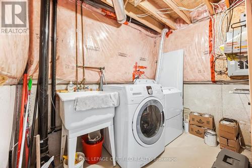 3478 Covent Crescent, Mississauga, ON - Indoor Photo Showing Laundry Room