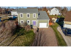 9 Jennie CRT  Fredericton, NB E3B 9X9