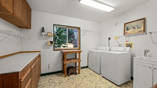 2187 May Rd, Courtenay, BC 