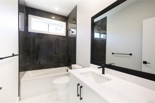 2284 Ashlee Rd, Nanaimo, BC 