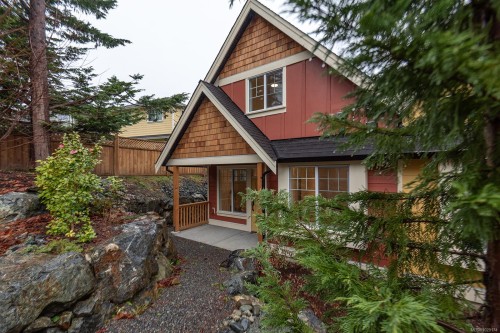 100-3003 Keystone Dr, Duncan, BC - Outdoor