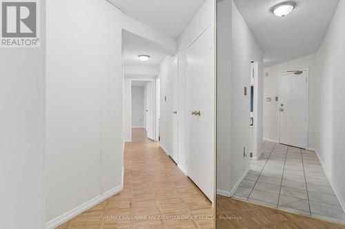 2704 - 3650 Kaneff Crescent, Mississauga, ON - Indoor Photo Showing Other Room