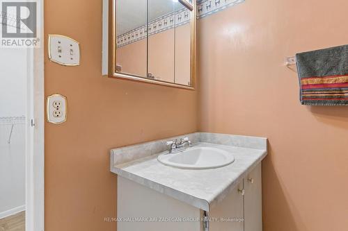 2704 - 3650 Kaneff Crescent, Mississauga, ON - Indoor Photo Showing Bathroom