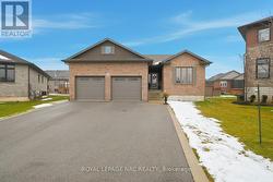 67 HICKORY COURT  Port Colborne (Sugarloaf), ON L3K 0B2