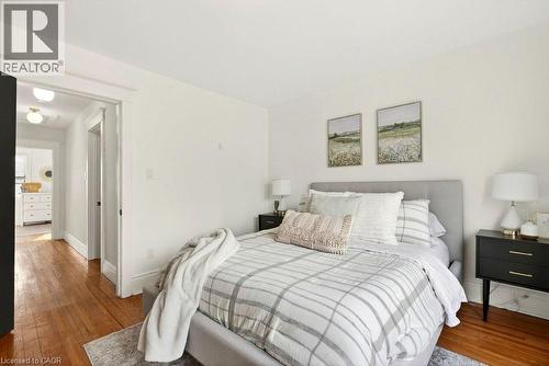 69 Balmoral Avenue S, Hamilton, ON - Indoor Photo Showing Bedroom