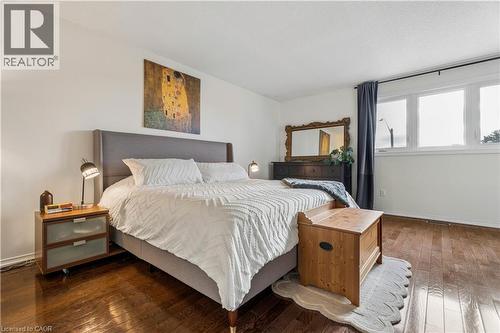 18 Marisa Court, Hamilton, ON - Indoor Photo Showing Bedroom