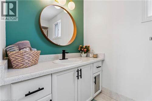 18 Marisa Court, Hamilton, ON - Indoor Photo Showing Bathroom