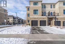 5 - 107 WESTRA DRIVE  Guelph (Willow West/Sugarbush/West Acres), ON N1K 0A5