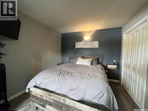 619 Smith Dorrien Avenue, Esterhazy, SK - Indoor Photo Showing Bedroom