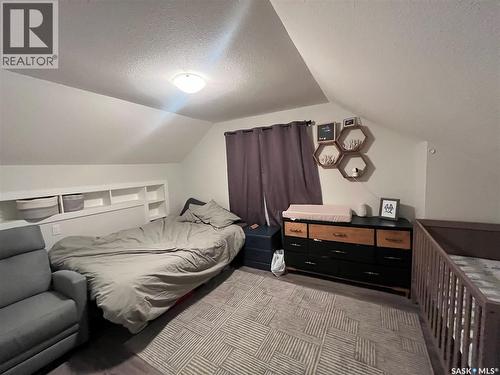 619 Smith Dorrien Avenue, Esterhazy, SK - Indoor Photo Showing Bedroom
