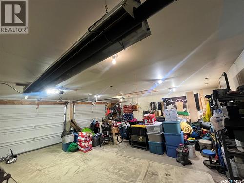 619 Smith Dorrien Avenue, Esterhazy, SK - Indoor Photo Showing Garage