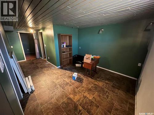 453 Vancouver Avenue S, Saskatoon, SK - Indoor