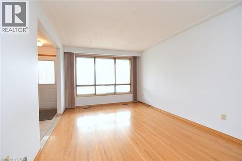 36 Glassco Avenue N, Hamilton, ON - Indoor Photo Showing Other Room