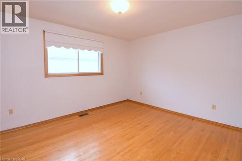 36 Glassco Avenue N, Hamilton, ON - Indoor Photo Showing Other Room