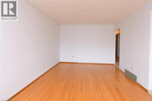 36 Glassco Avenue N, Hamilton, ON - Indoor Photo Showing Other Room