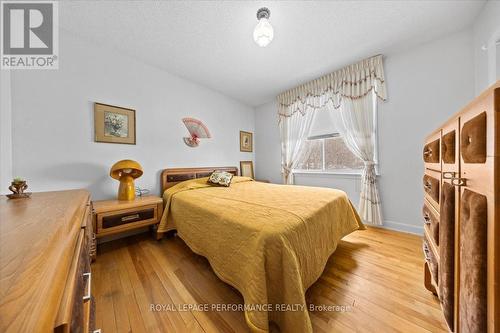 1075 Secord Avenue, Ottawa, ON - Indoor Photo Showing Bedroom
