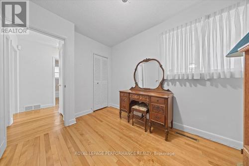 1075 Secord Avenue, Ottawa, ON - Indoor