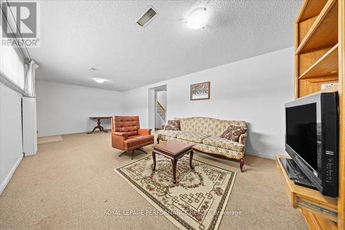 1075 Secord Avenue, Ottawa, ON - Indoor