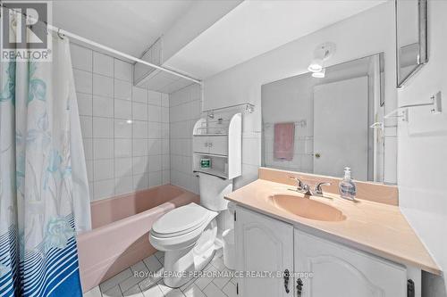 1075 Secord Avenue, Ottawa, ON - Indoor Photo Showing Bathroom