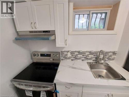 610 Stone Church Road W, Hamilton, ON - Indoor Photo Showing Kitchen