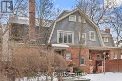 31 CLARENDON AVENUE  Toronto, ON M4V 3C1
