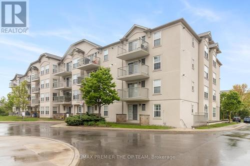 404 - 1440 BISHOPS GATE  Oakville, ON L6M 4M9