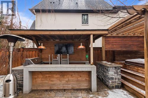 1031 Welwyn Drive, Mississauga, ON - Outdoor With Exterior