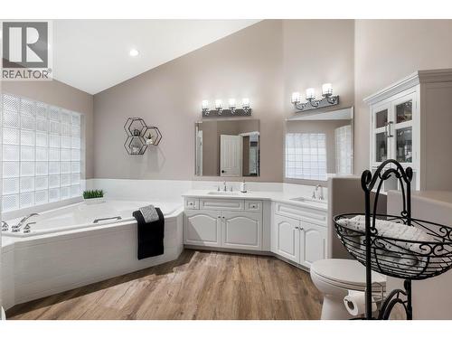 Ensuite with double vanity - 3907 Gallaghers Circle, Kelowna, BC - Indoor Photo Showing Bathroom